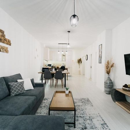 Apartment Avalon - Varna City Centre Экстерьер фото